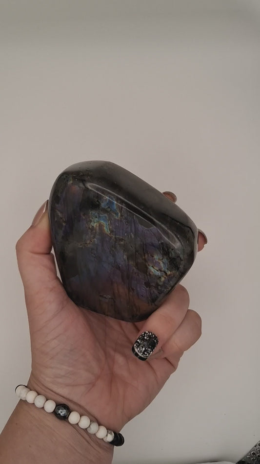 Labradorite Free Form