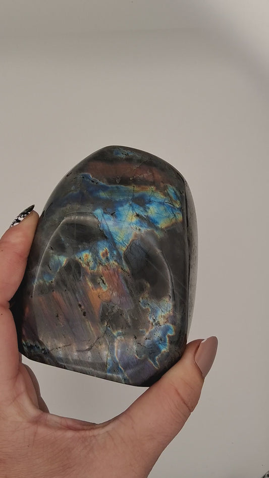Labradorite Free Form