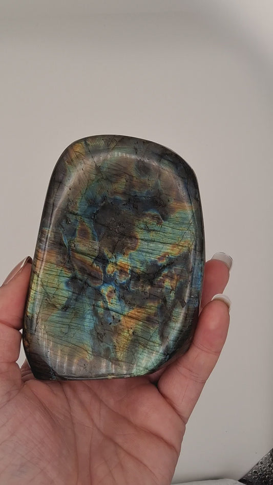 Labradorite Free Form