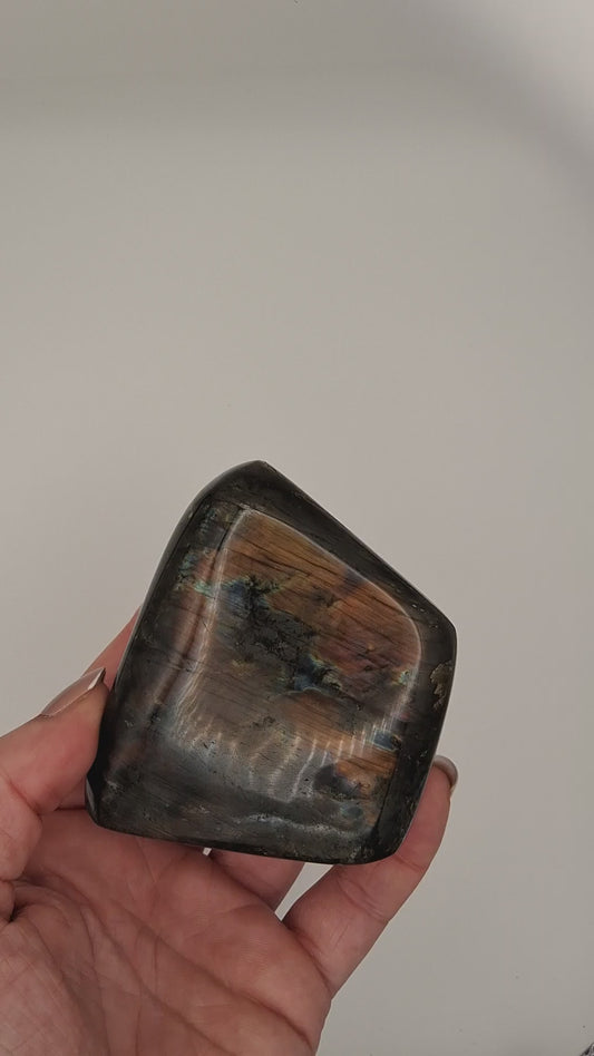 Labradorite Free Form