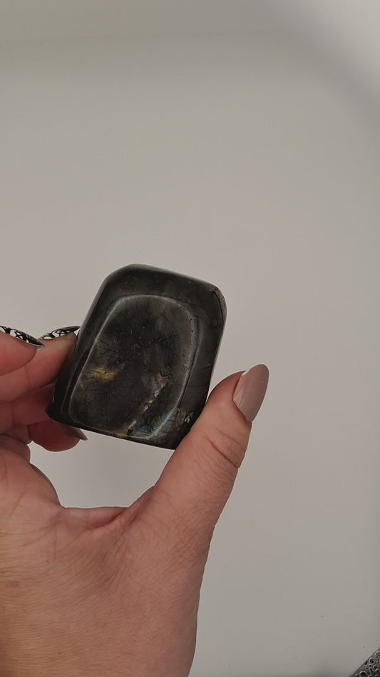 Labradorite Free Form