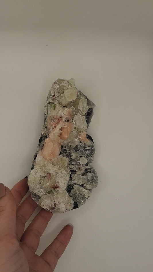 Chalcedony with Apophyllite, Pink Heulandite, Stilbite, and hematite inclusions